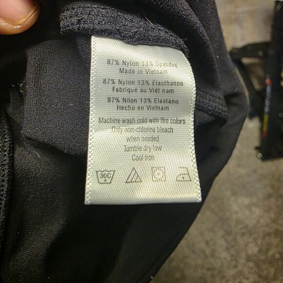 ALO Women's Black DRI-FIT Running/Yoga Crop Leggings Size M - Picture 4 of 5